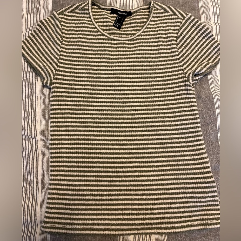 Forever 21 top - Size M